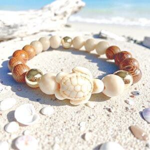 Turtle Charm Beaded Bracelet